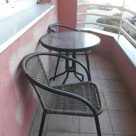 Apartament * 特雷比涅